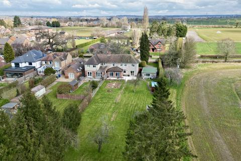 50 Camp Hill, Bugbrooke, Northampton, NN7 3PH