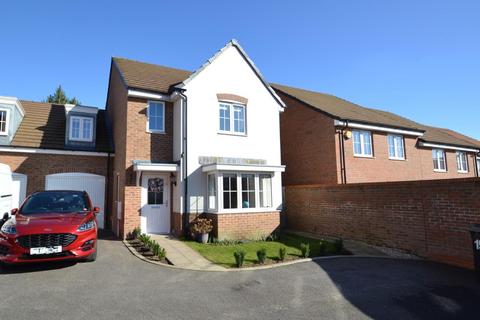 19 Brice Gardens, Buntingford, SG9 9GR
