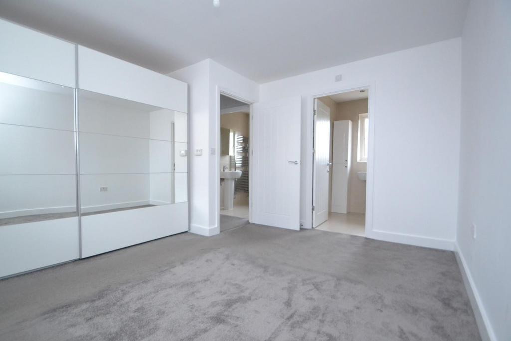 Bedroom 1 b.JPG