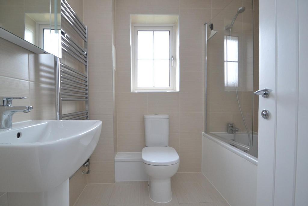 Bathroom.JPG