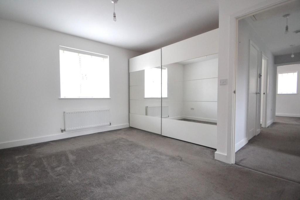 Bedroom 1 a.JPG