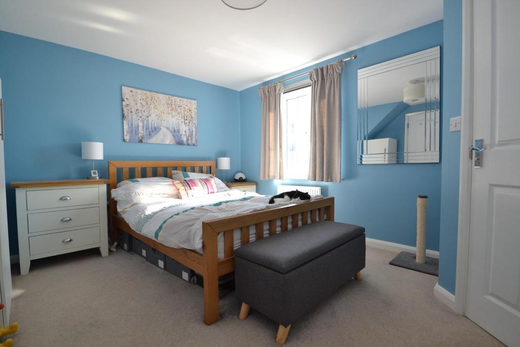 Bed 1 a.JPG