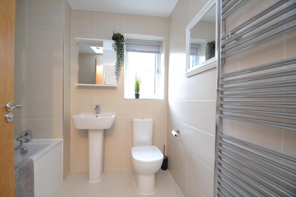 Bathroom.JPG