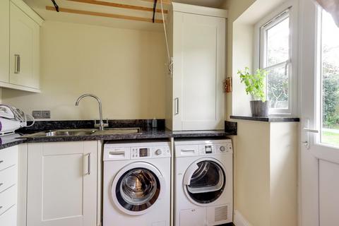 1 Deacons Place, Buntingford, SG9 9FT