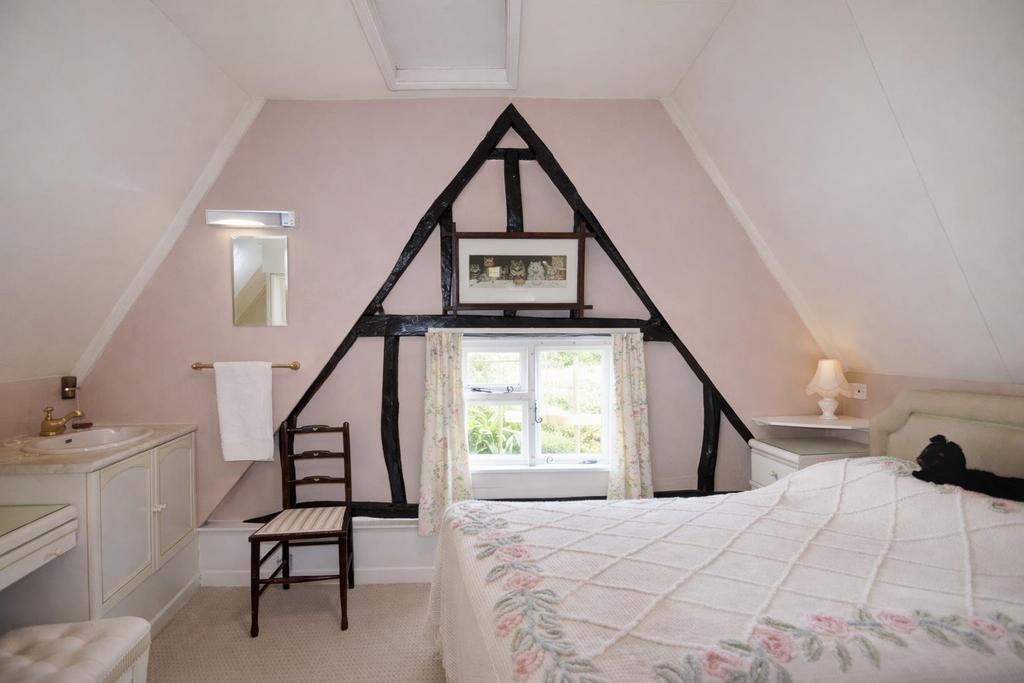 Bedroom 2.jpg