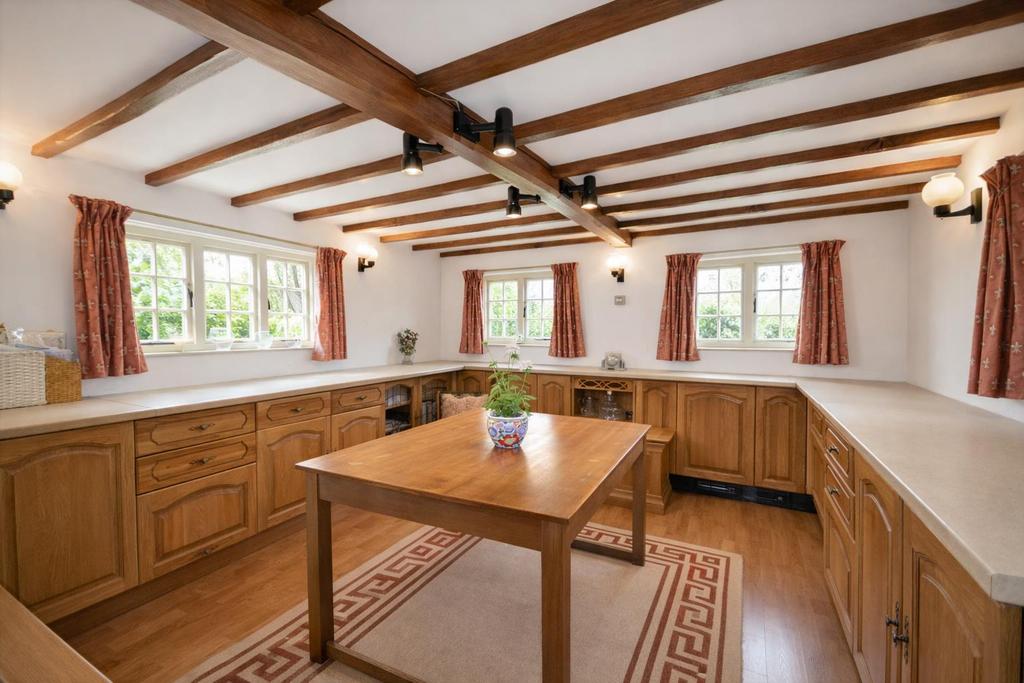 Dining Room.jpg