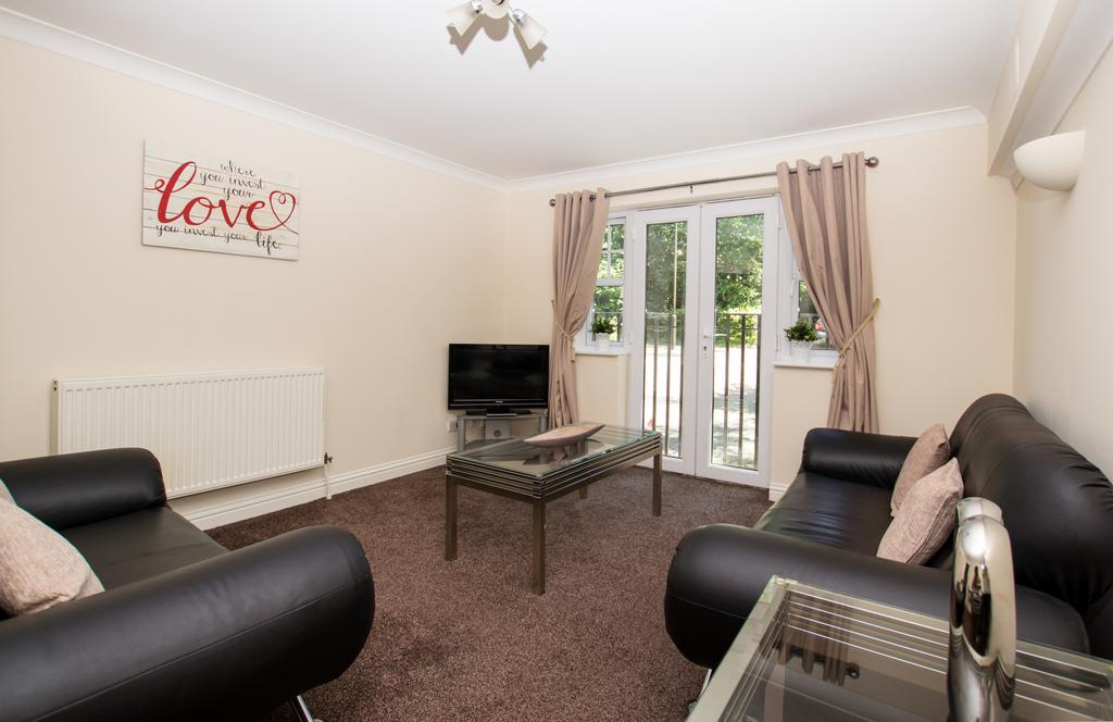 Fully Furnished 2 Bedroom spacious apartment in W