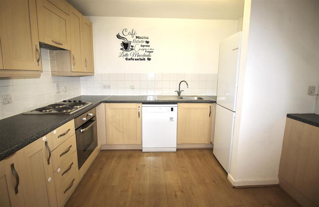 8 Kitchen.jpeg
