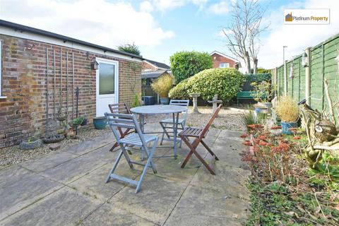 17 Avion Close, Stoke-on-trent, ST3 7QP