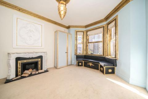 1 bedroom flat for sale, Sinclair Gardens, London W14