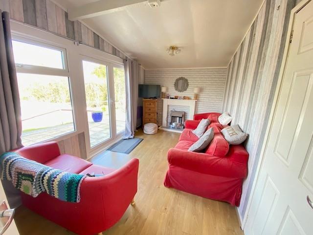 Living/dining room