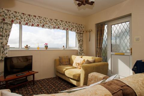 2 bedroom semi-detached bungalow for sale, Blue Dolphin Holiday Centre, Gristhorpe YO14