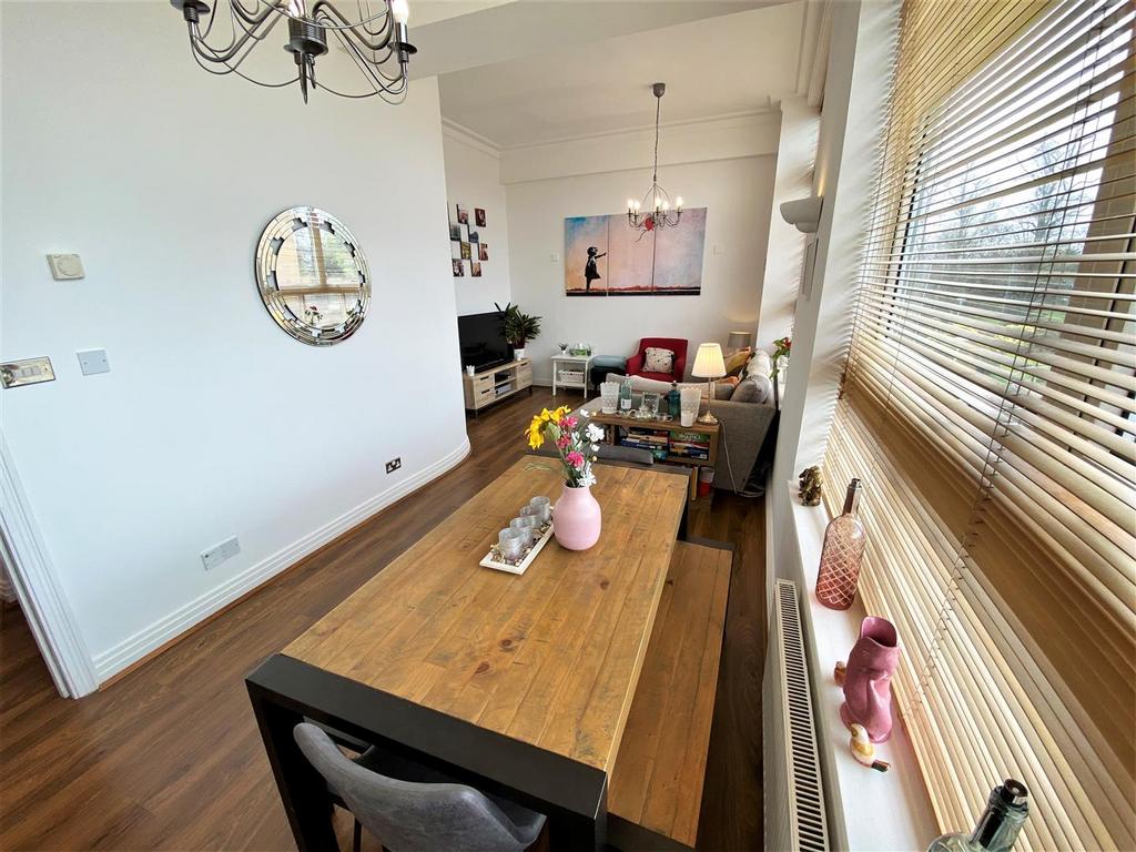 Living / Dining Room