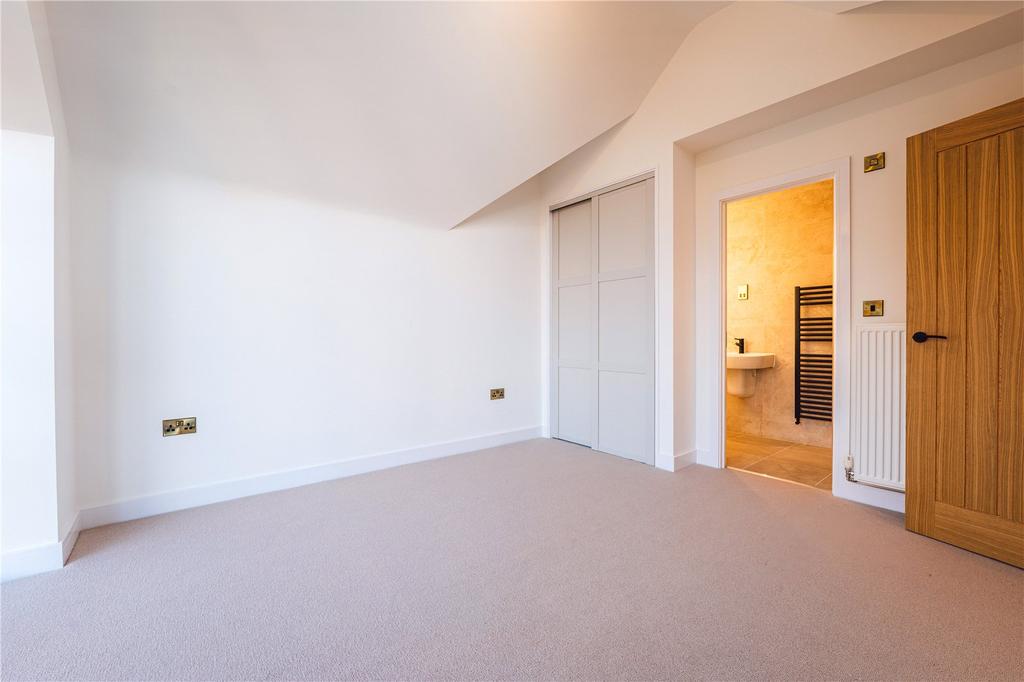 Bedroom &amp; Ensuite
