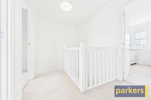 49 Hayes Drive, Three Mile Cross, Reading, RG7 1GB