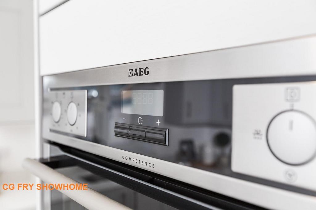 MG 0221.jpg EDIT.jpg