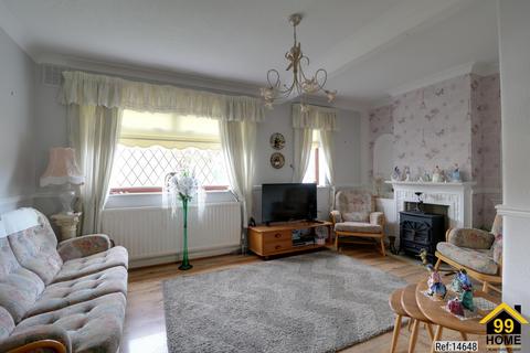 3 bedroom maisonette for sale, Lonsdale Avenue, London, Newham, E6