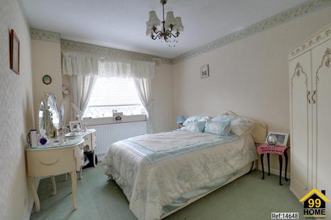 3 bedroom maisonette for sale, Lonsdale Avenue, London, Newham, E6