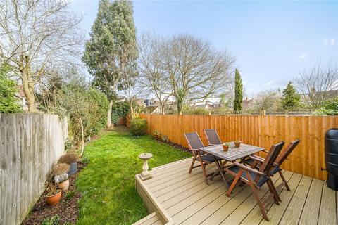 16 Princes Avenue, London, N22 7SA