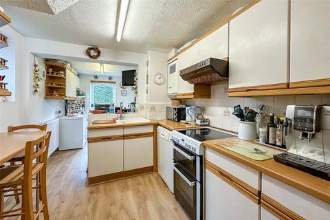 4 bedroom detached house for sale, Broadstone Road, Harpenden, Hertfordshire, AL5