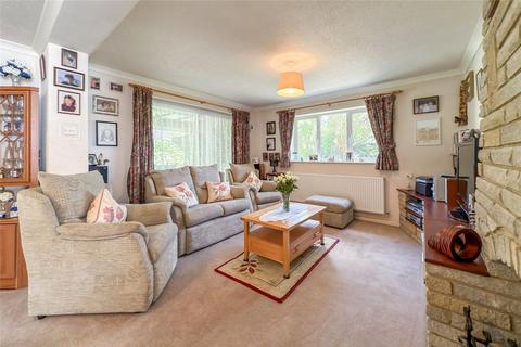 4 bedroom detached house for sale, Broadstone Road, Harpenden, Hertfordshire, AL5
