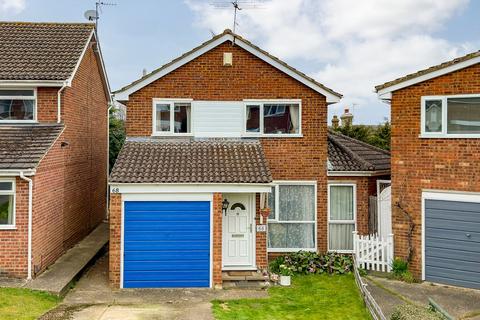 4 bedroom detached house for sale, Broadstone Road, Harpenden, Hertfordshire, AL5