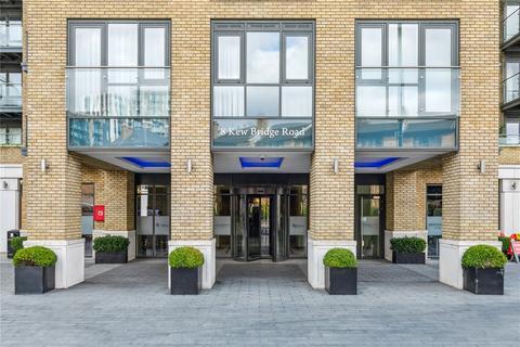 3 bedroom apartment to rent, Kew Bridge Road, Brentford, TW8