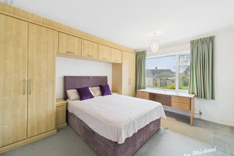 2 bedroom detached bungalow for sale, Wenwell Close, Aston Clinton, Aylesbury, Buckinghamshire