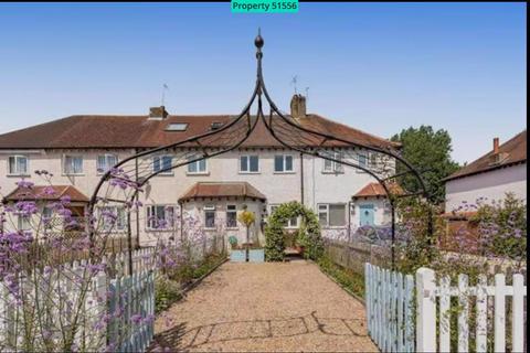 2 bedroom terraced house for sale, 31 Chestnut Road, Horley, RH6