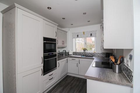 14 Halletts Way, Portishead, Bristol, BS20 6BT