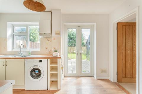 17 Hatton Way, Corsham, SN13 9UW