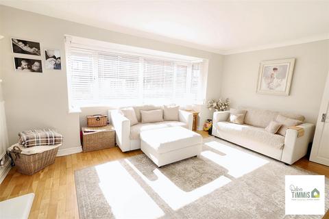 5 Holst Drive, Stoke-on-trent, ST1 6TQ