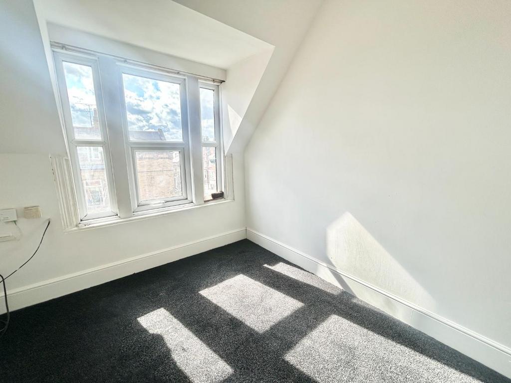 Combined Lounge/Bedroom