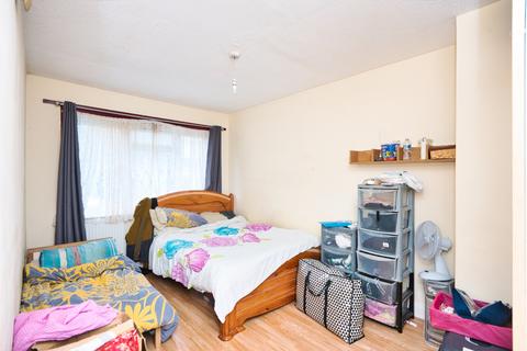 3 bedroom flat to rent, Bream Gardens, Eastham, Newham, London, E6