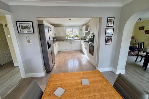 6 Vokes Close, Little Billing, Northampton, NN3 9PJ