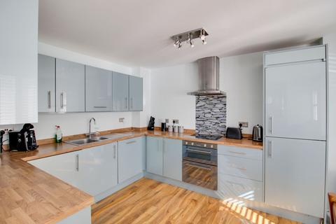 3 bedroom apartment for sale, Wren Walk, St. Neots PE19