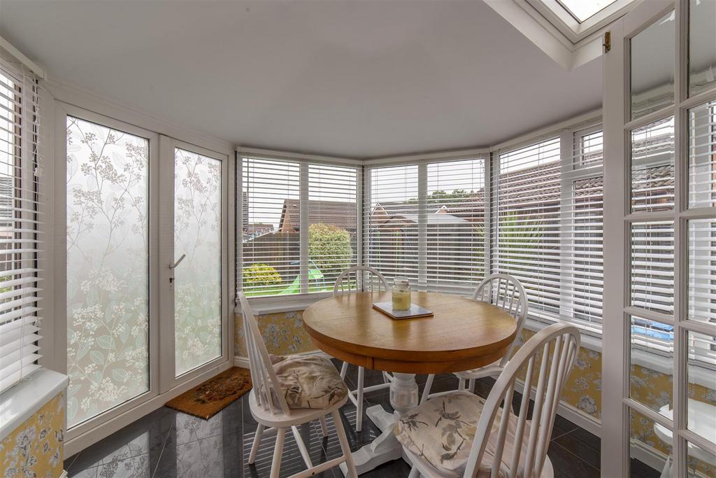 6 Tegfan Court-18.jpg