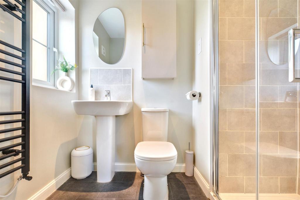 Ensuite 2.jpeg