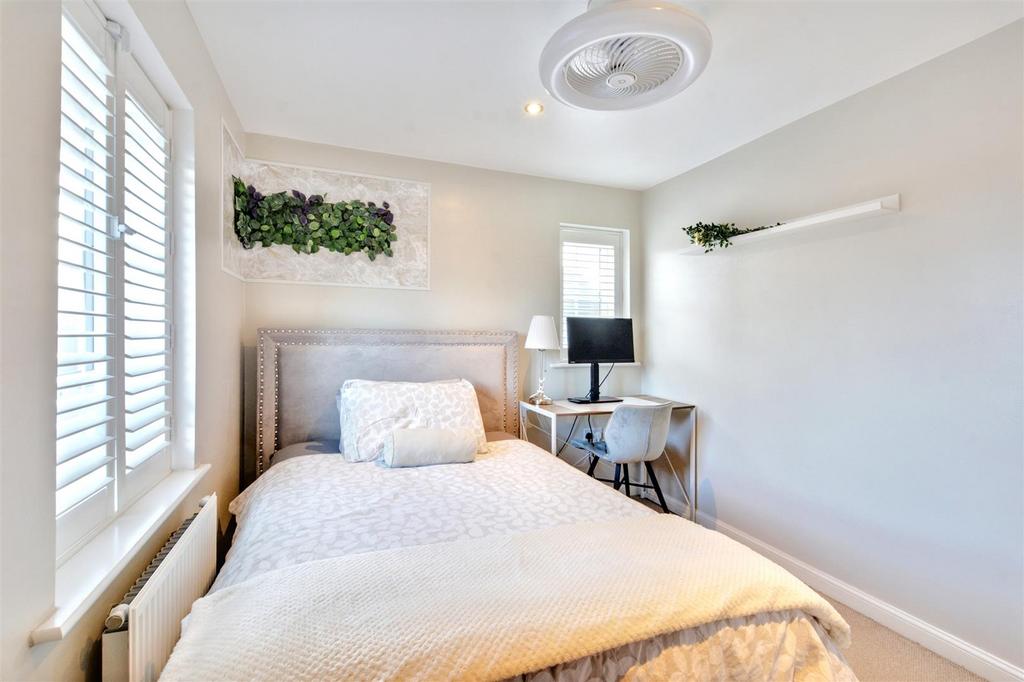 Bedroom 2 3.jpeg