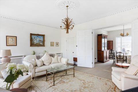 undefined, Vittoria Walk, Cheltenham, Gloucestershire, GL50