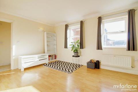 2 bedroom flat for sale, Godwin Court, Swindon SN1