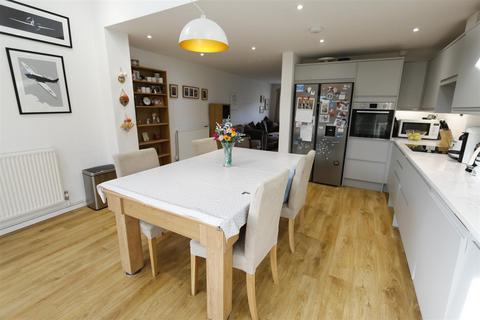 24 Brookmead, Meppershall, Shefford, SG17 5SA