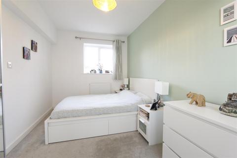 24 Brookmead, Meppershall, Shefford, SG17 5SA