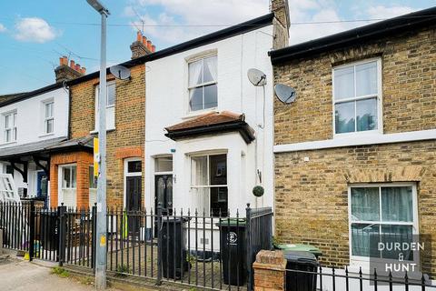 2 bedroom terraced house to rent, Princes Road, Buckhurst Hill, IG9