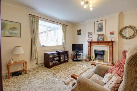 2 bedroom apartment for sale, Applegarth Mews, Cottingham