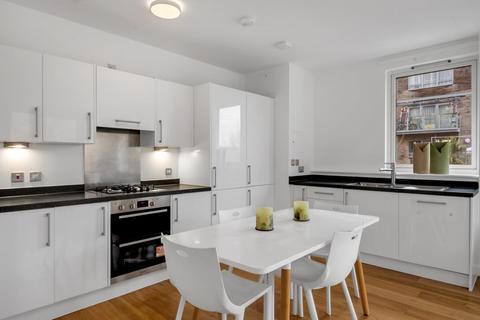 2 bedroom flat for sale, Saw Mill Way, London, N16