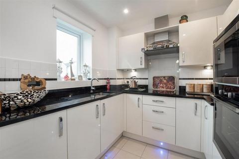 1 bedroom flat to rent, 249 Willesden Lane, London NW2