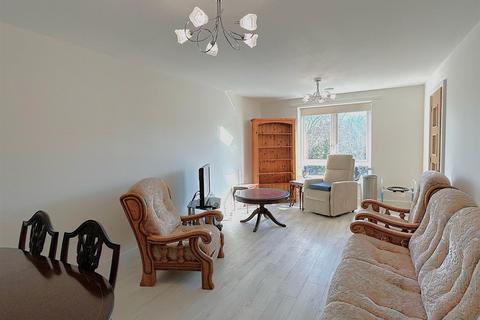 1 bedroom flat to rent, 249 Willesden Lane, London NW2