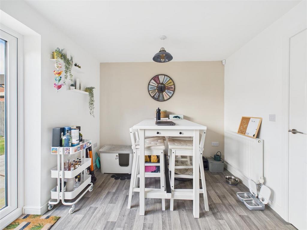 Dining kitchen
