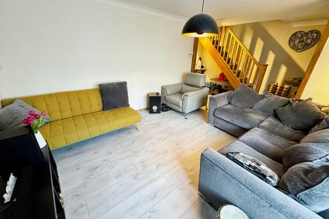 107 Chiltern Gardens, Dawley, Telford, TF4 2QJ